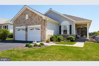 4 Foster Road, Pennington, NJ 08534 - Photo 1