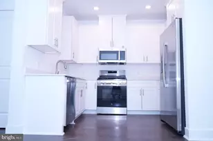 116 Stoutsburg Blvd, Pennington, NJ 08534 - Photo 1