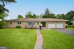 318 Sutherland Rd, Ewing Township, NJ 08618 - Photo 1