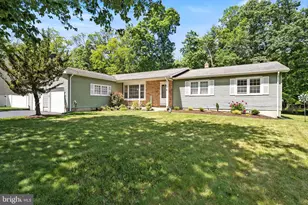 8 Crestwood Dr, Hamilton Township, NJ 08690 - Photo 1