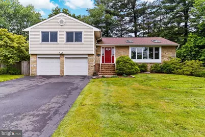 3 Vanderveer Drive, Lawrenceville, NJ 08648 - Photo 1