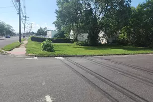 1550 S Olden Ave, Hamilton Township, NJ 08610 - Photo 1
