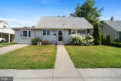 16 Albemarle Road, Hamilton Township, NJ 08690 - Photo 1