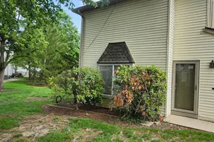 82 Chatham Ct, East Windsor Township, NJ 08520 - Photo 1