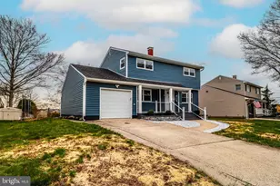 7 Walt Whitman Way, Hamilton Township, NJ 08690 - Photo 1