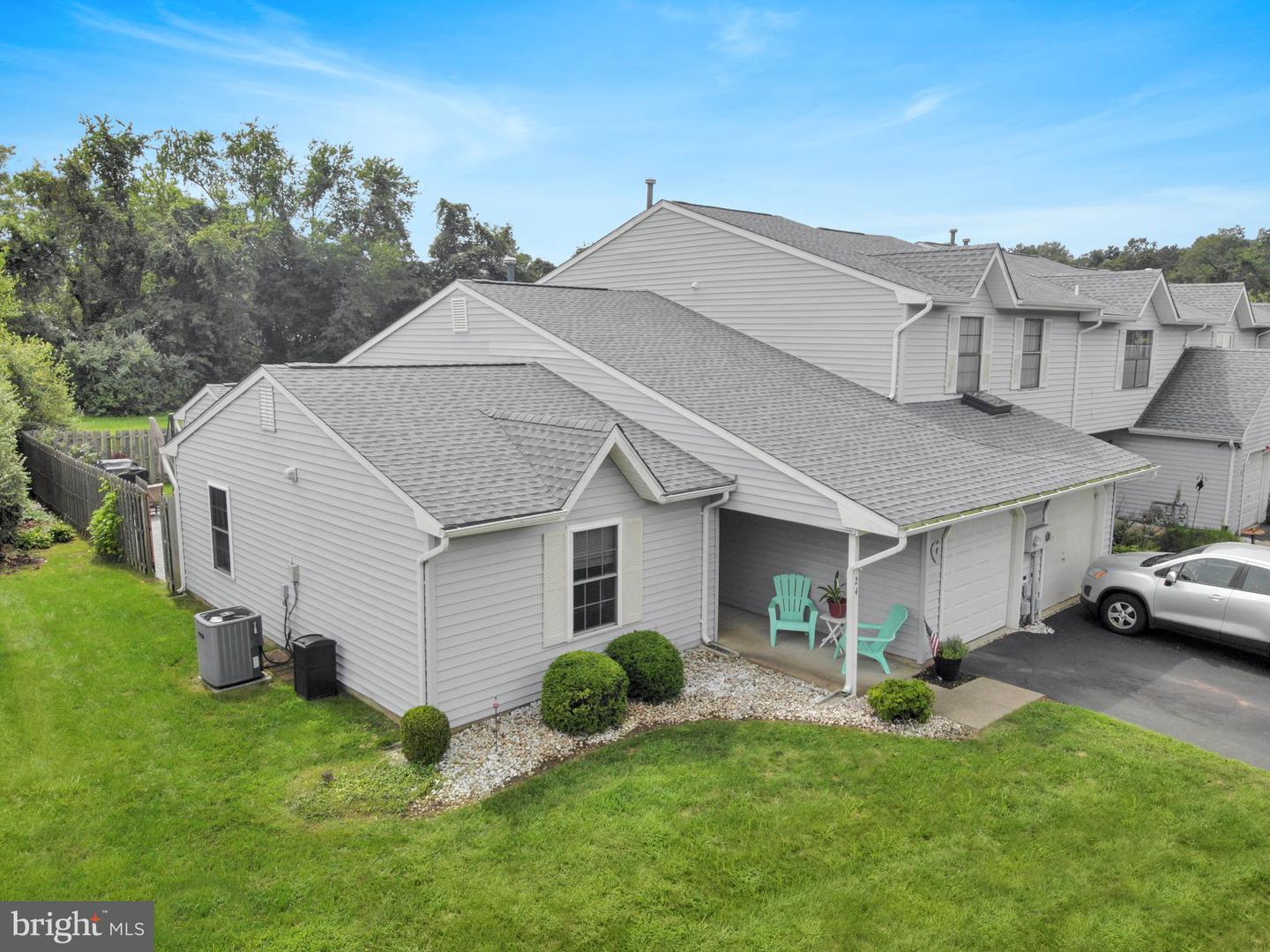 24 Mariners Cove, Freehold, NJ 07728 MLS NJMM110600 Coldwell Banker