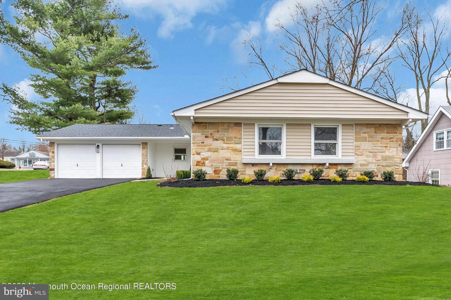 34 Ormont Ln, Matawan, NJ 07747 MLS NJMM2001496 Coldwell Banker