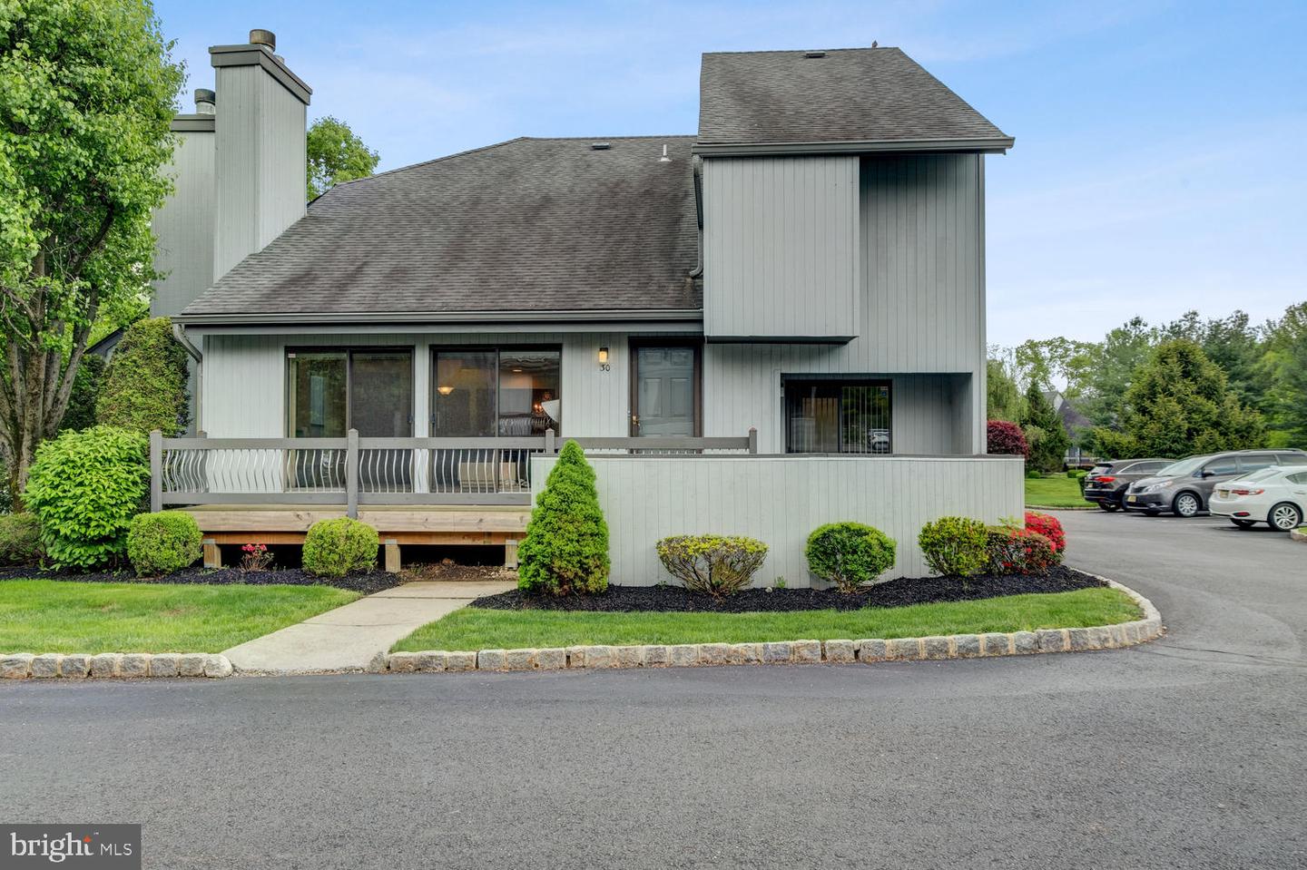 30 Meadow Ct, Monmouth Junction, NJ 08852 MLS NJMX121040 Coldwell
