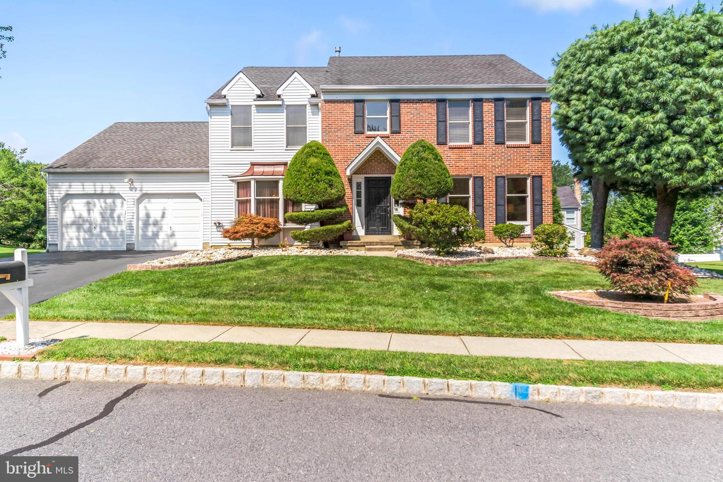 16 Gillian Dr, Kendall Park, NJ 08824 MLS NJMX2000502 Coldwell Banker