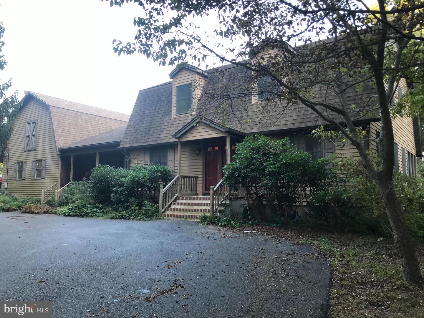 215 Federal Rd, Monroe Township, NJ 08831 MLS NJMX2003352 Coldwell