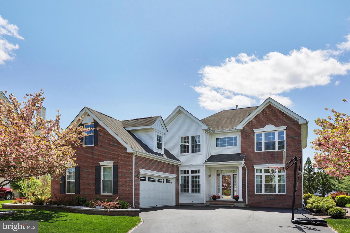 45 Birch Dr, Plainsboro Township, NJ 08536 MLS NJMX2004560 Coldwell