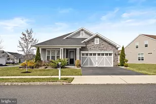 17 Landmark Rd, Monroe Township, NJ 08831 - Photo 1