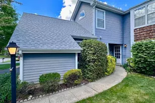 13 Ashbourne Dr, Monroe Township, NJ 08831 - Photo 1