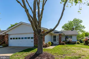 249 Doremus Dr, Monroe Township, NJ 08831 - Photo 1