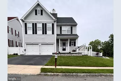 2 Oxford Court, Kendall Park, NJ 08824 - Photo 1