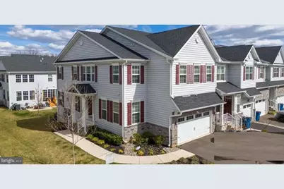 25 Larkspur Lane, Monroe Township, NJ 08831 - Photo 1