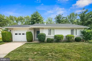 478 Fairton Dr, Monroe Township, NJ 08831 - Photo 1