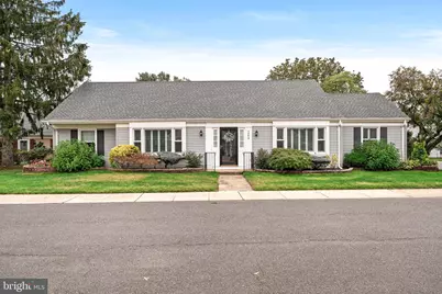 546 Springfield Way, Monroe Township, NJ 08831 - Photo 1