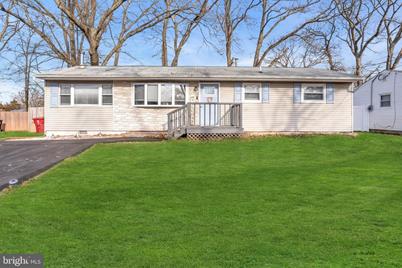 39 Harborage Avenue - Photo 1