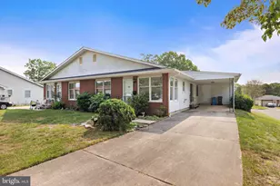 43 Sycamore Rd, Manahawkin, NJ 08050 - Photo 1