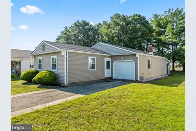 24 Selkirk Avenue, Toms River, NJ 08757 - Photo 1