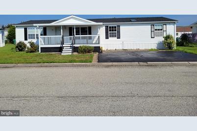 2000 Tami Dr Bear De 19701 Mls Denc2005718 Coldwell Banker