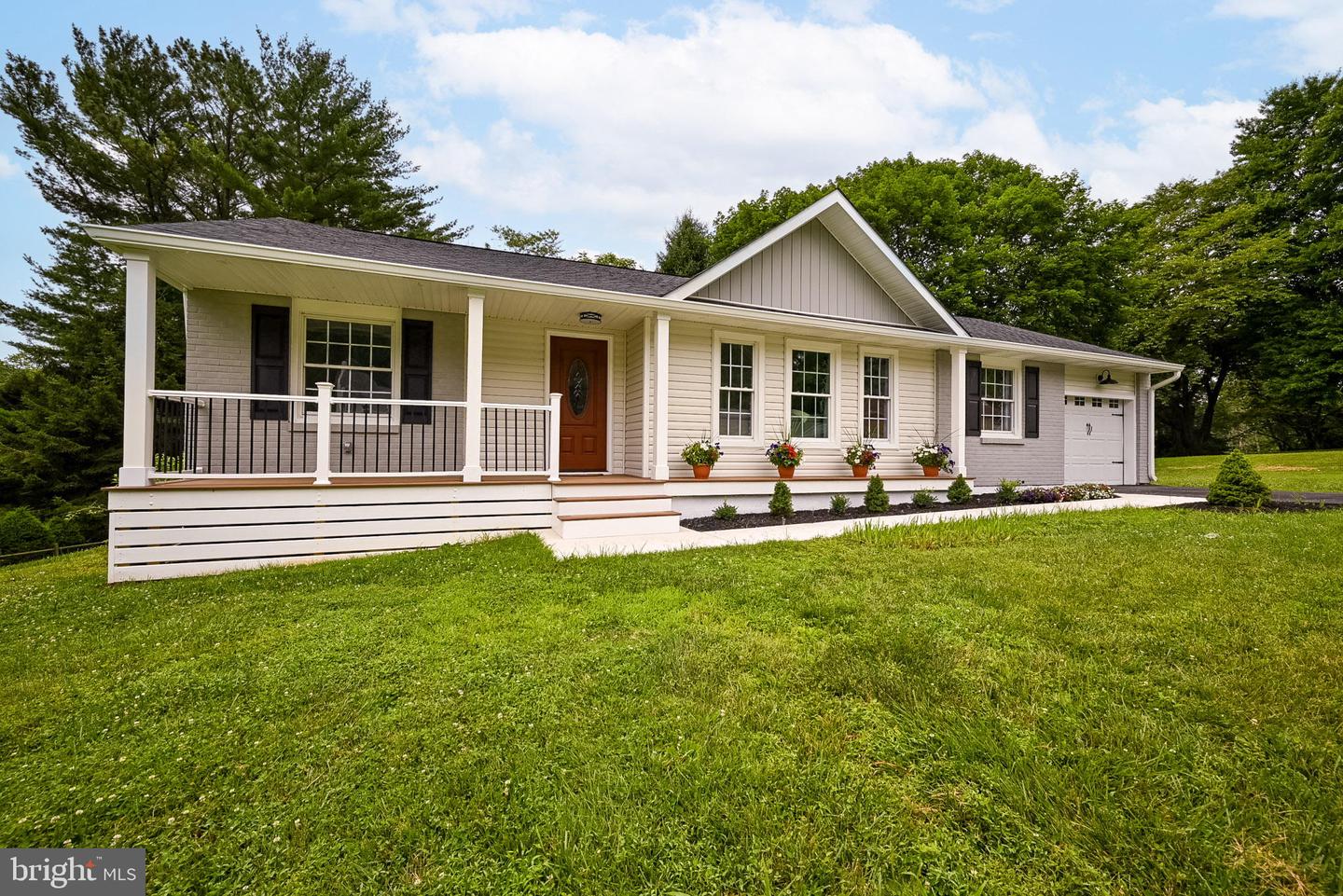 214 Broadhaven Rd, Hockessin, DE 19707 MLS DENC2027430 Coldwell Banker