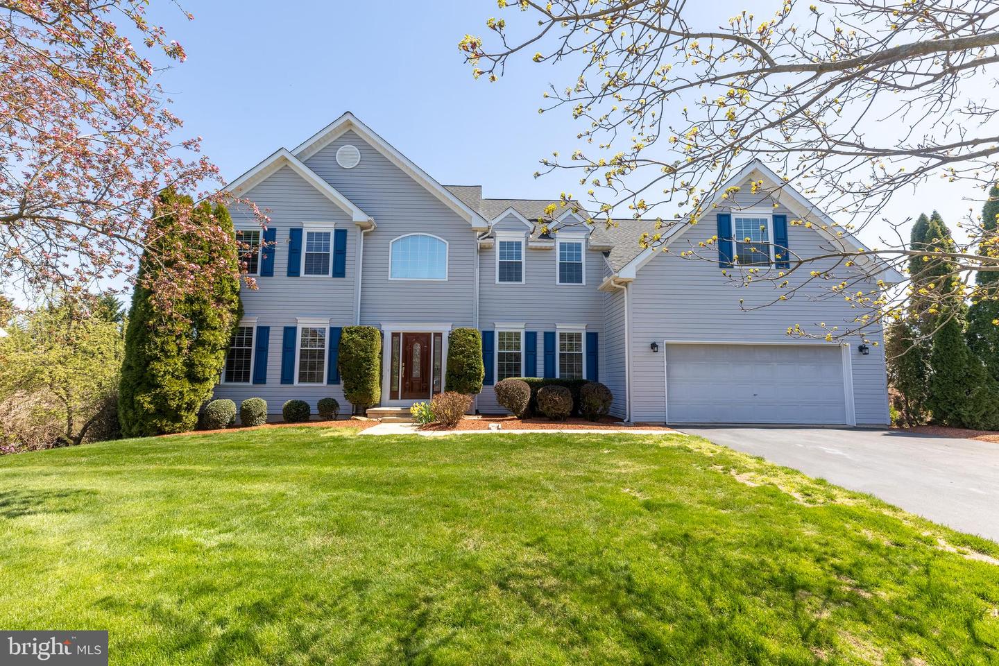 5 Salina Ct, Hockessin, DE 19707 MLS DENC2041006 Coldwell Banker