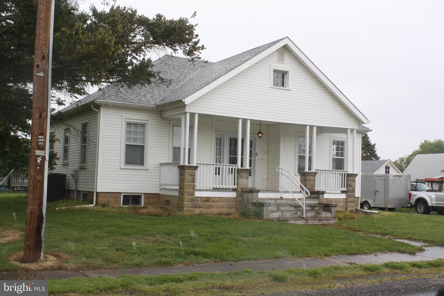 5 W Market St, Port Penn, DE 19731 MLS DENC2042192 Coldwell Banker
