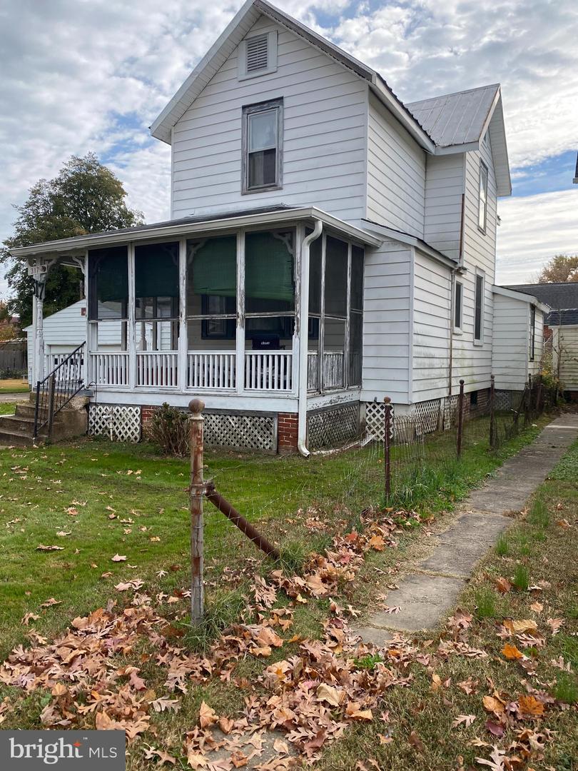 317 Washington St, Delaware City, DE 19706 MLS DENC2052070 Coldwell Banker