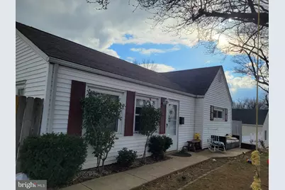 1402 E Willow Run Drive, Wilmington, DE 19805 - Photo 1