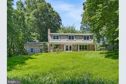 15 W Chapel Hill Drive, Newark, DE 19711 - Photo 1