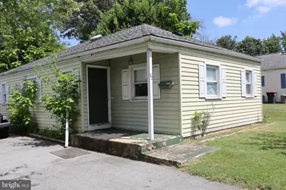 62 Robinson Drive, New Castle, DE 19720 - Photo 1