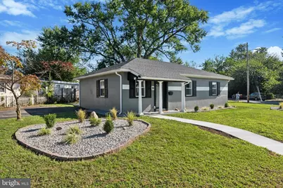 39 Memorial Drive, New Castle, DE 19720 - Photo 1