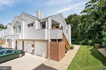 402 Creekside Drive, Newark, DE 19711 - Photo 1