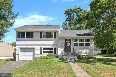 109 Chesterfield Drive, New Castle, DE 19720 - Photo 1