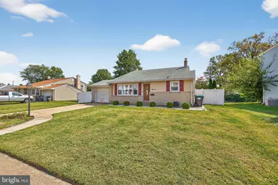 11 Fithian Drive, New Castle, DE 19720 - Photo 1