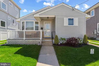 210 N Clermont Avenue, Margate City, NJ 08402 - Photo 1