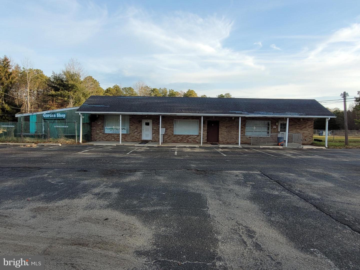 379 Lakehurst Rd, Browns Mills, NJ 08015 MLS NJBL2013200 Coldwell