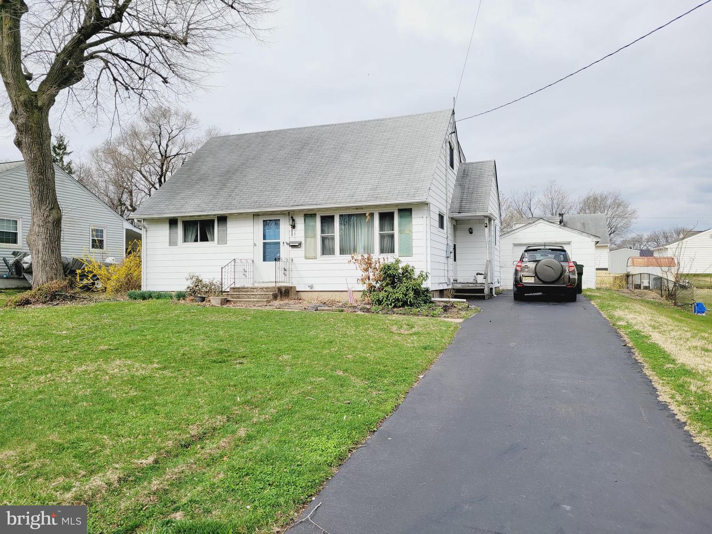 69 Charles Bossert Dr, Bordentown, NJ 08505 MLS NJBL2021116