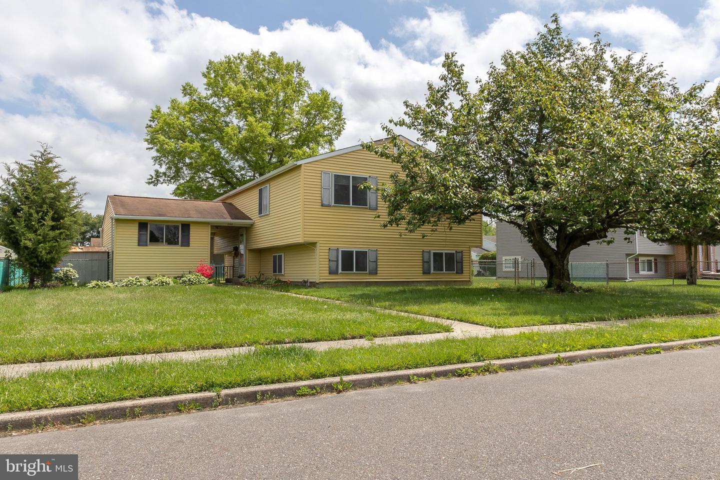 240 College Dr, Pemberton, NJ 08068 MLS NJBL2025134 Coldwell Banker