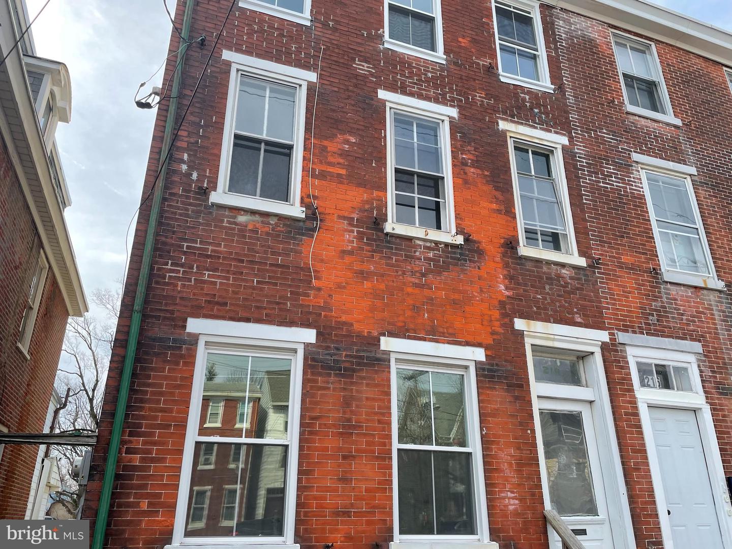 218 E Broad St, Burlington, NJ 08016 MLS NJBL2038434 Coldwell Banker