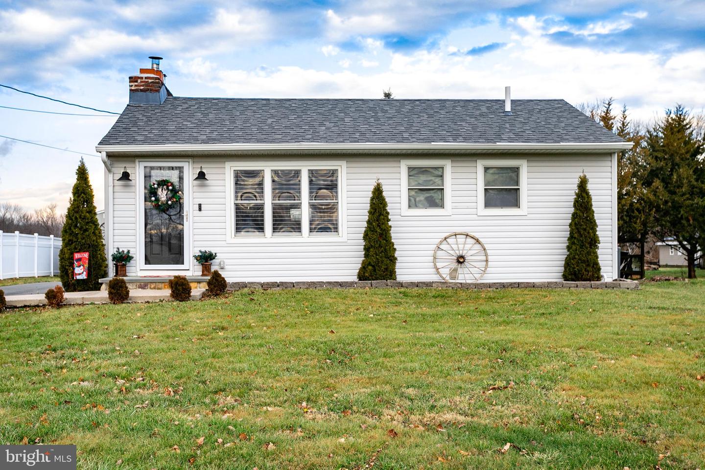 273 Crosswicks Rd, Bordentown, NJ 08505 MLS NJBL2038960 Coldwell Banker