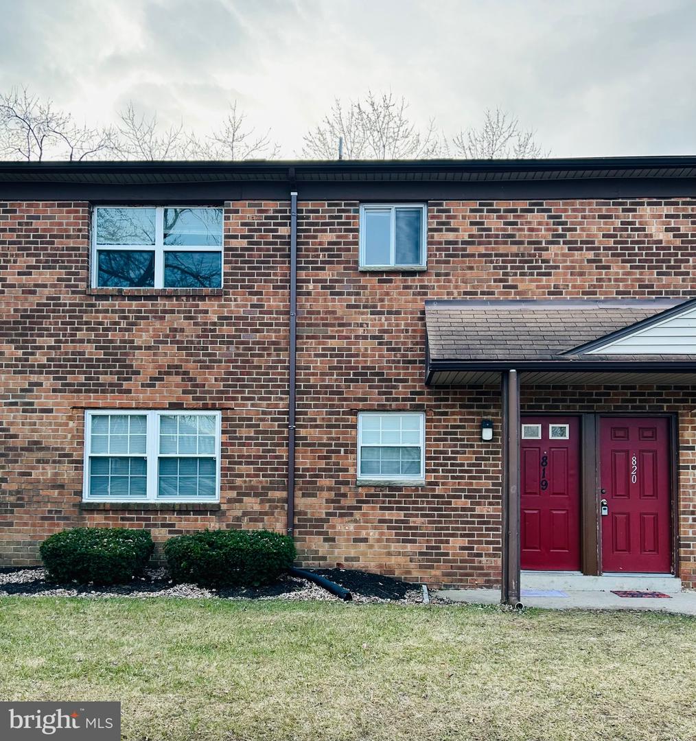 820 Henri Ct, Burlington, NJ 08016 MLS NJBL2039502 Coldwell Banker