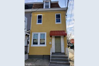 348 E Broad Street, Burlington, NJ 08016 - Photo 1