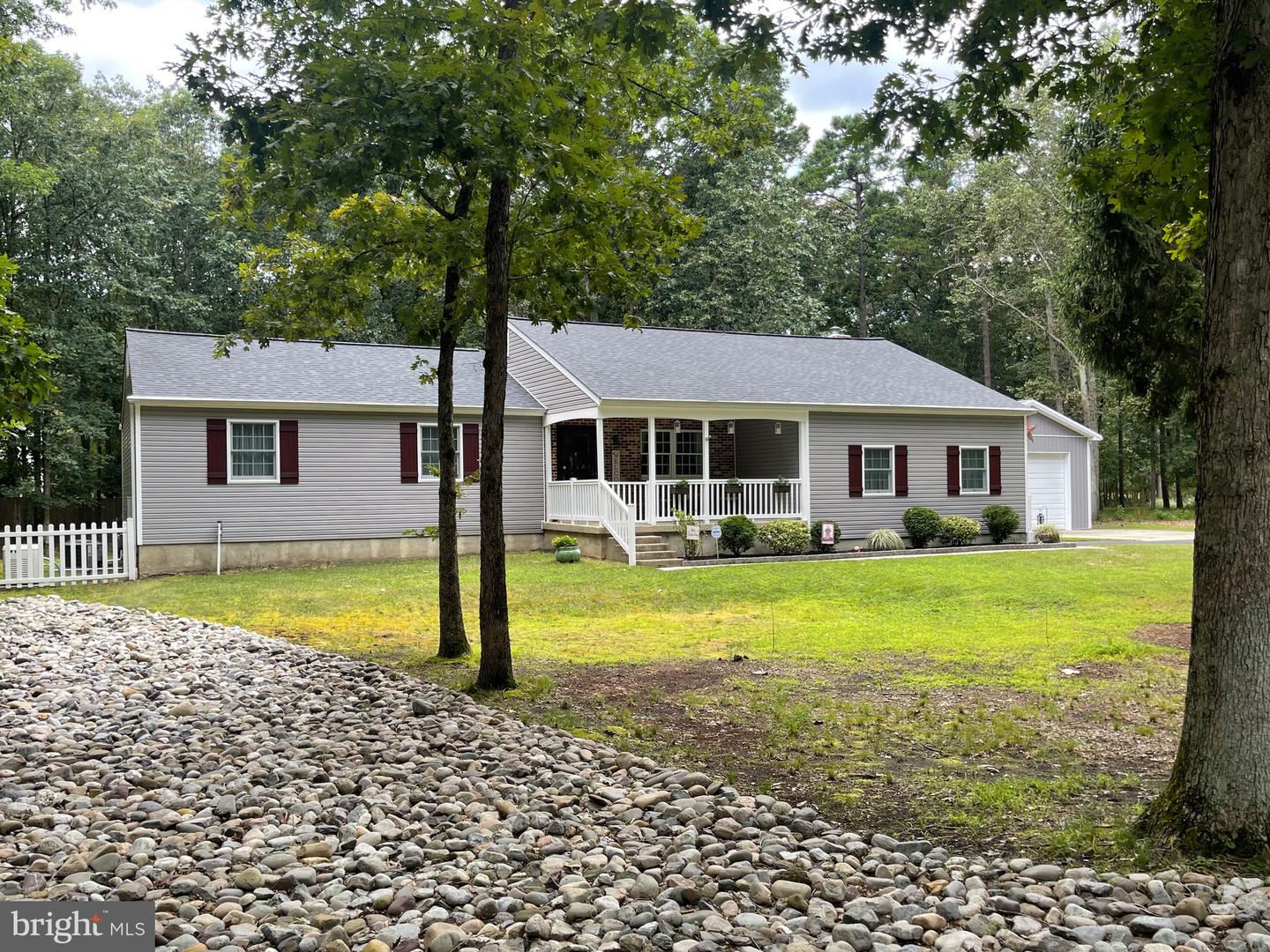 33 Red Oak Dr, Tabernacle, NJ 08088 MLS NJBL2051412 Coldwell Banker