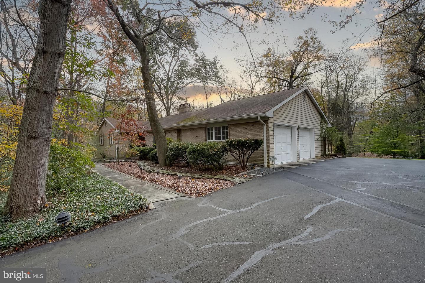 10 Laurel Dr, Wrightstown, NJ 08562 MLS NJBL2055254 Coldwell Banker