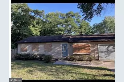 129 Green Street, Beverly, NJ 08010 - Photo 1