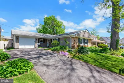 40 Harrington Circle, Willingboro, NJ 08046 - Photo 1