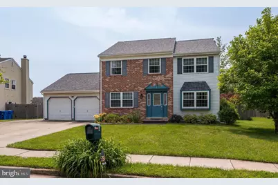 4 Stratford La, Mount Laurel, NJ 08054 - Photo 1